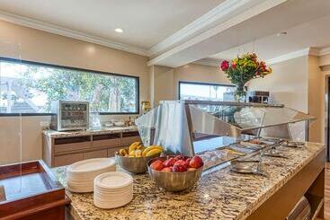 Amanzi Hotel, Ascend Hotel Collection