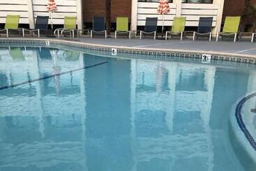 Amanzi Hotel, Ascend Hotel Collection