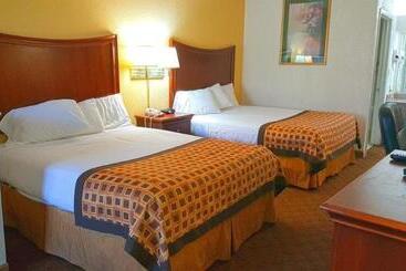 هتل Americas Best Value Inn & Suites Fort Worth South