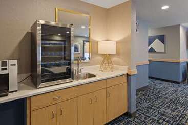هتل Best Western Eau Claire South