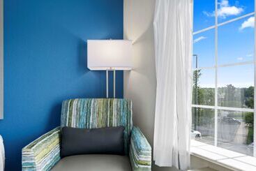 Best Western Plus Lake Lanier Gainesville Hotel & Suites