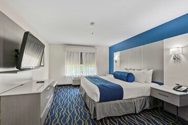 Best Western Plus Lake Lanier Gainesville Hotel & Suites