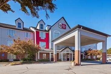 Best Western Plus Lake Lanier Gainesville Hotel & Suites