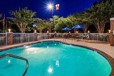 Best Western Plus Lake Lanier Gainesville Hotel & Suites
