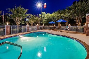 Best Western Plus Lake Lanier Gainesville Hotel & Suites