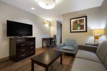 هتل Spark By Hilton Destin