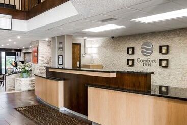 هتل Comfort Inn Metro Airport