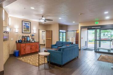هتل Comfort Inn North  Air Force Academy Area