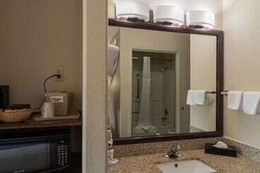 هتل Comfort Inn North  Air Force Academy Area