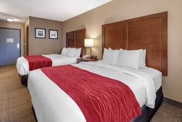هتل Comfort Inn & Suites Hays I70