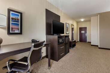 هتل Comfort Inn & Suites North Little Rock Mccain Mall