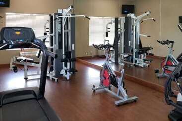 هتل Comfort Inn & Suites Tempe Phoenix Sky Harbor Airport