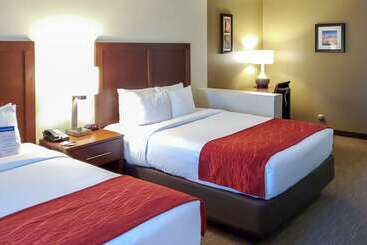 هتل Comfort Inn & Suites Tempe Phoenix Sky Harbor Airport