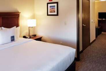 هتل Comfort Inn & Suites Tempe Phoenix Sky Harbor Airport