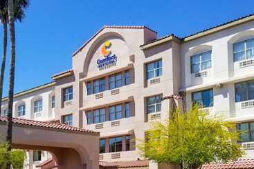 هتل Comfort Inn & Suites Tempe Phoenix Sky Harbor Airport