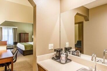 ホテル Comfort Suites Cookeville