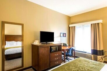 ホテル Comfort Suites Cookeville