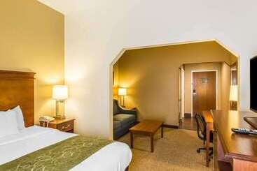 ホテル Comfort Suites Cookeville