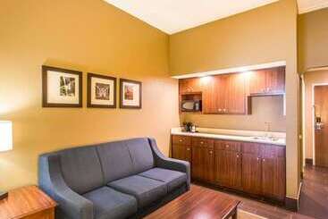 ホテル Comfort Suites Cookeville