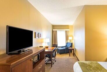 ホテル Comfort Suites Cookeville
