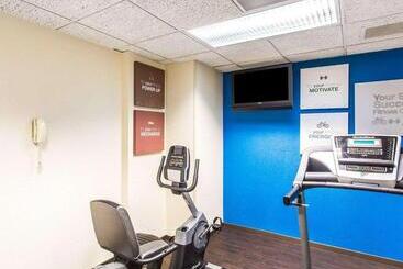 ホテル Comfort Suites Cookeville