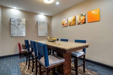 هتل Comfort Suites Hattiesburg