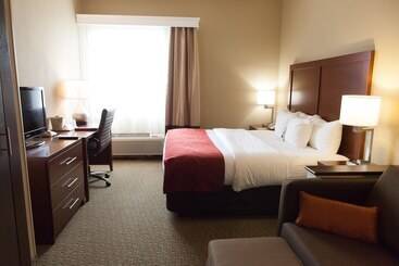 هتل Comfort Suites Hattiesburg