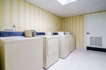 هتل Comfort Suites Innsbrook  Short Pump