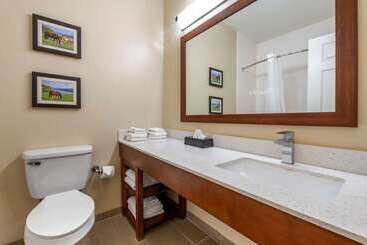 هتل Comfort Suites Keeneland