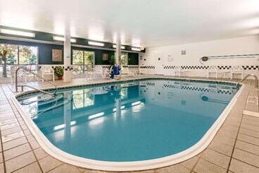 هتل Comfort Suites Keeneland