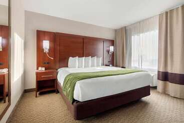هتل Comfort Suites Omaha Eastcouncil Bluffs