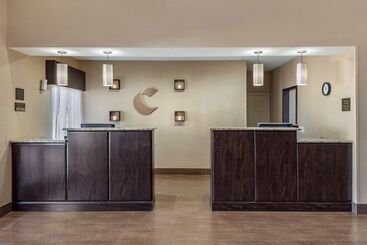 هتل Comfort Suites Terre Haute University Area