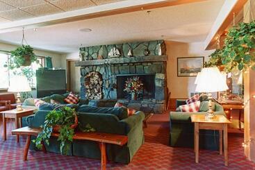 هتل Commodores Inn