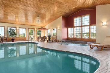 فندق Country Inn & Suites By Radisson, Baxter, Mn