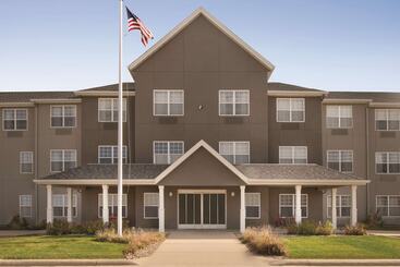 هتل Country Inn & Suites By Radisson, Cedar Falls, Ia