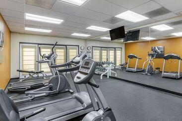 هتل Country Inn & Suites By Radisson Mesa Az