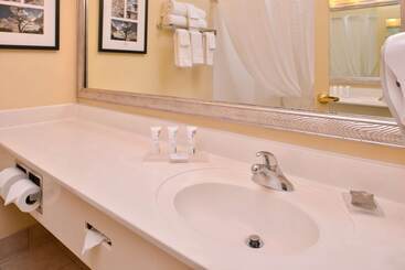هتل Country Inn & Suites By Radisson, Omaha Airport, Ia