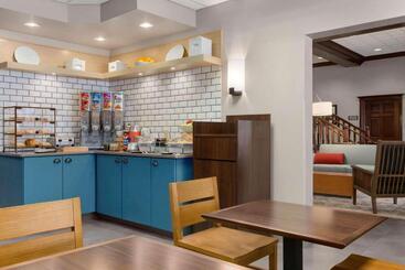 هتل Country Inn & Suites By Radisson, Wausau, Wi