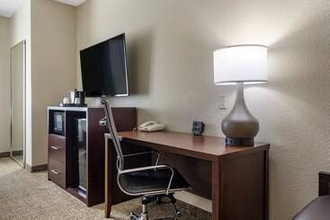هتل Country Inn & Suites By Radisson West Valley City Ut