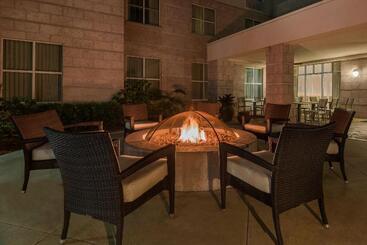 هتل Courtyard Tampa Downtown