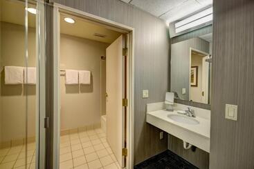 هتل Courtyard Wausau