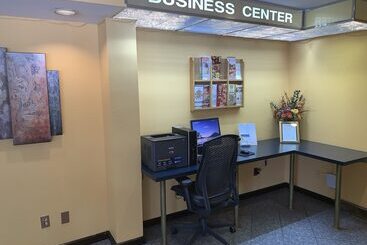 هتل Days Inn & Suites By Wyndham Albany