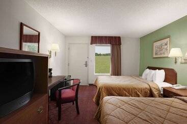 هتل Days Inn & Suites By Wyndham Albany