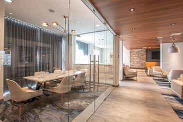 هتل Fairfield By Marriott Inn & Suites Newport Cincinnati