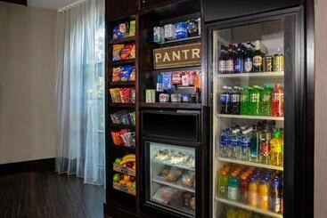 هتل Four Points By Sheraton Memphis East