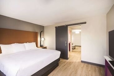 هتل La Quinta By Wyndham Chattanooga Hamilton Place