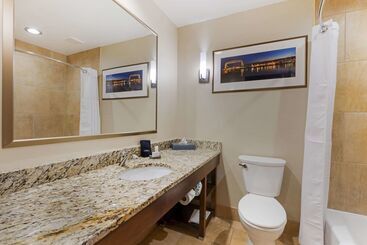 Lift Bridge Lodge, Ascend Hotel Collection