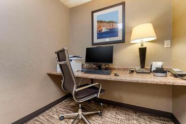 Lift Bridge Lodge, Ascend Hotel Collection