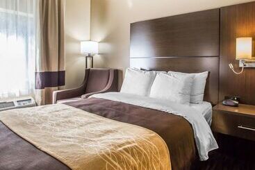 هتل Quality Inn