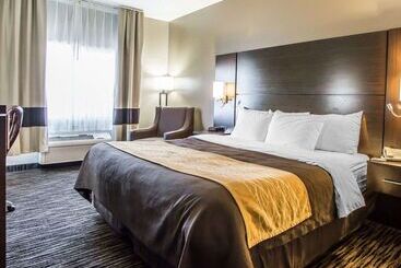 هتل Quality Inn